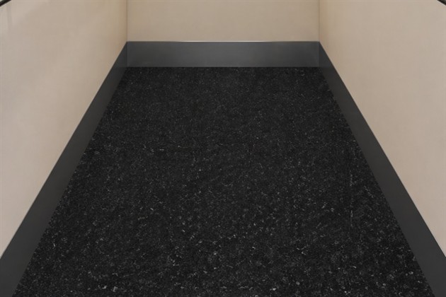 Upofloor Zero 5706 Svart på MDF 1090 x 2300 x 6